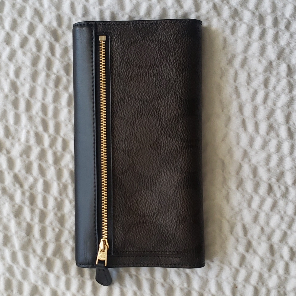 Coach Wallet - Picture 2 of 13